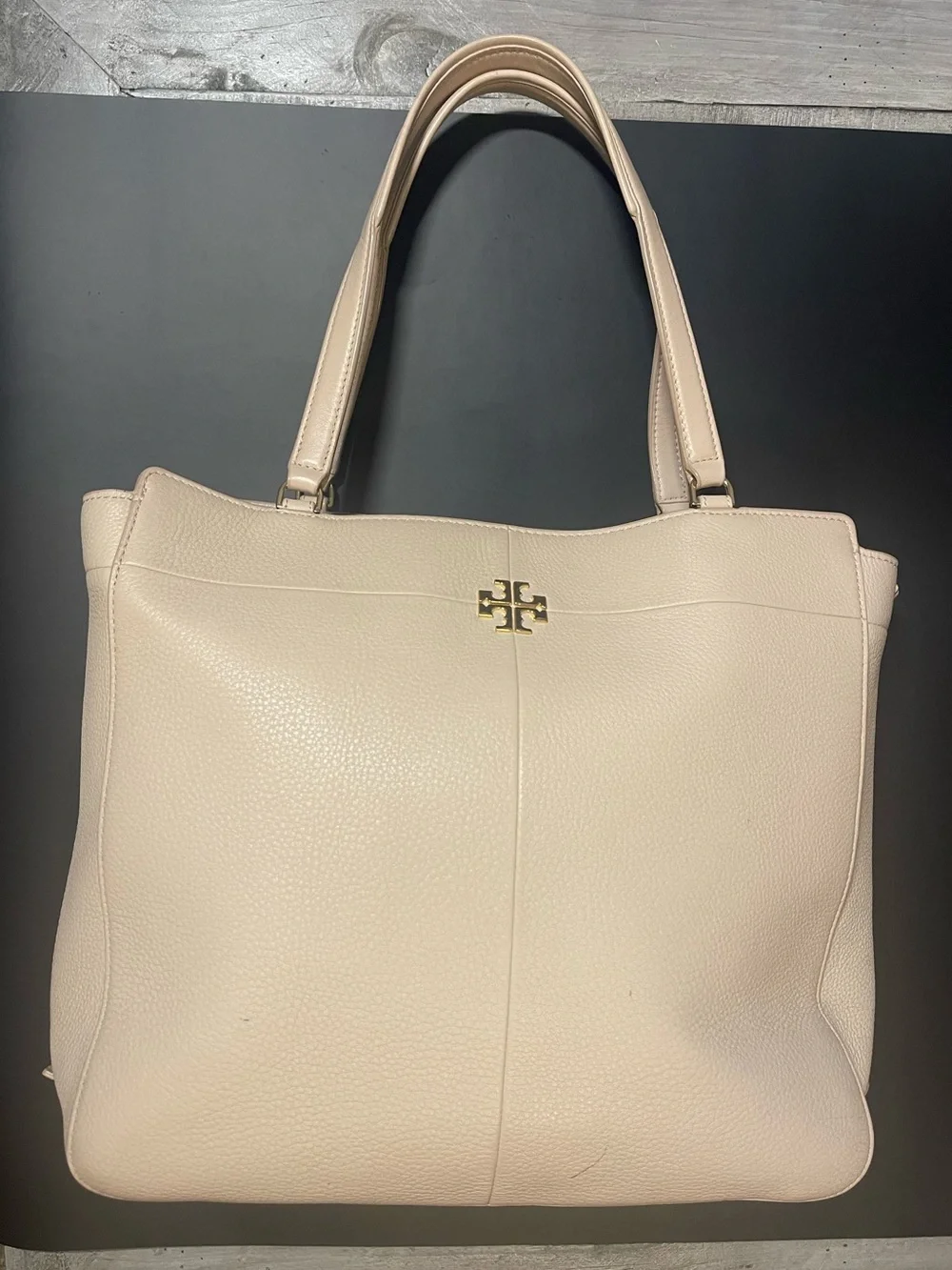 Tory Burch Ivy Side-Zip Leather Tote in Light Oak Pebbled Leather